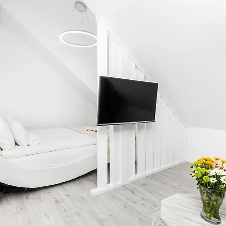 Апартаменти Pier By Oneapartments *