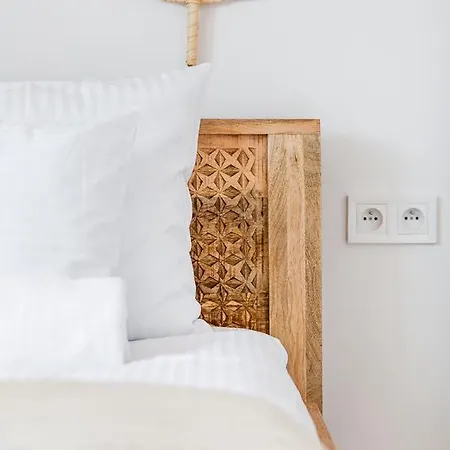 Pier By Oneapartments Апартаменти *